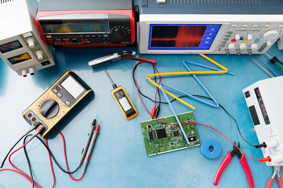 Yangının yayılmasına karşı koruma için elektrikli ekipman testi